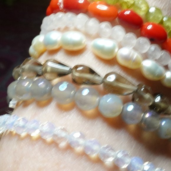 (NWT) Labradorite Faceted Bead Bracelet - Picture 5 of 5